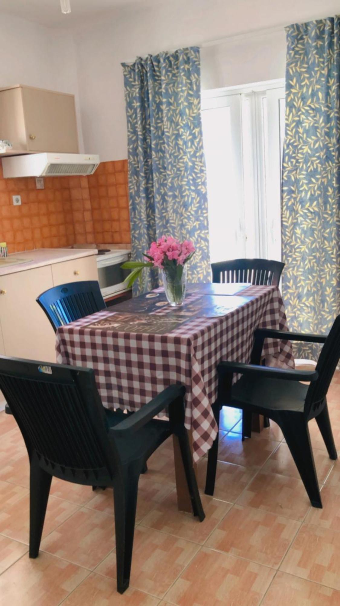 Red Sun Apartments Амуді Екстер'єр фото